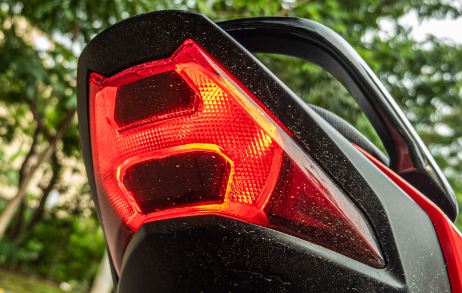 hero glamour tail light